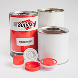 Trommelgefäße und Plastikverschlüsse